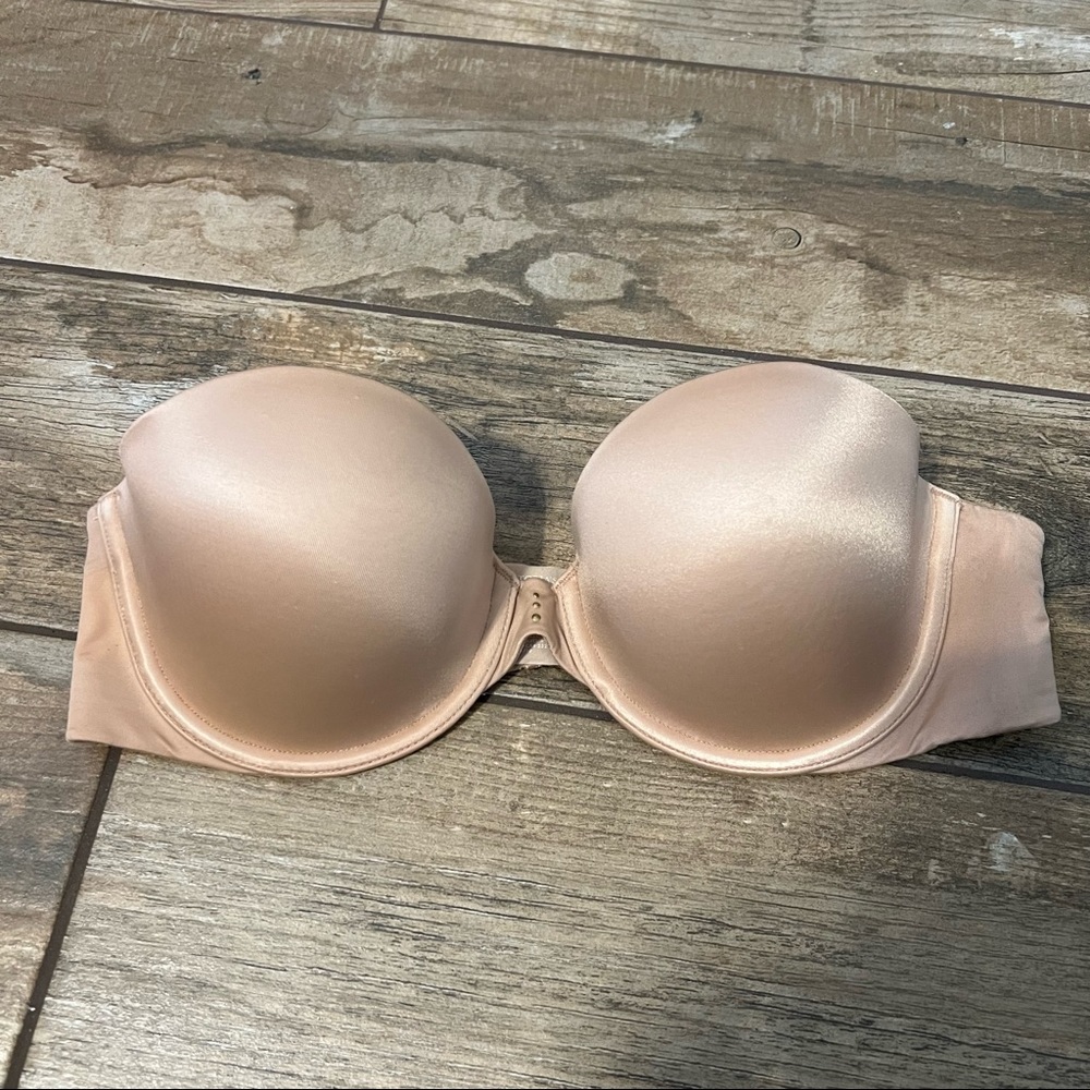 Victoria’s Secret Biofit Nude Strapless Bra 34C